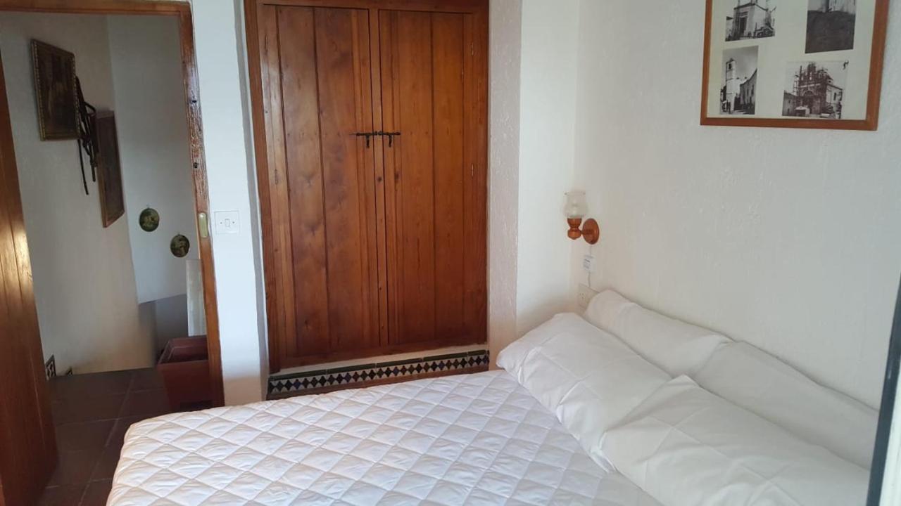 Los Estribos Hostal Zahara De La Sierra Exterior foto