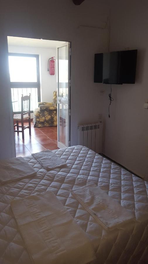 Los Estribos Hostal Zahara De La Sierra Exterior foto